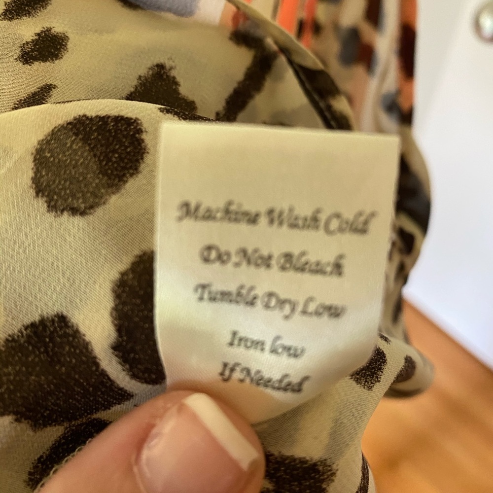 Cheetah print top - Picture 4 of 4